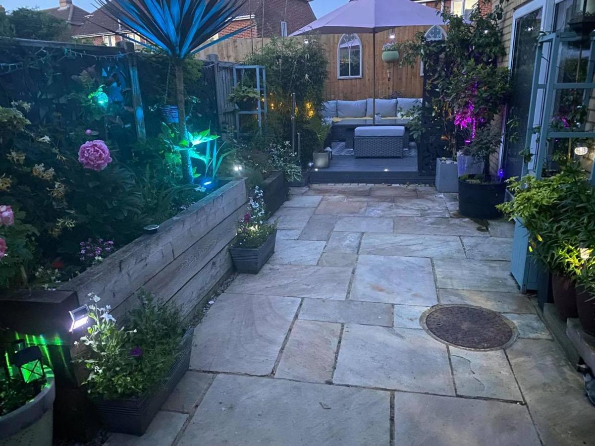 Apartament Secret Gem 1 Bed Garden Flat Private Luxury Hot Tub Bournemouth Zewnętrze zdjęcie